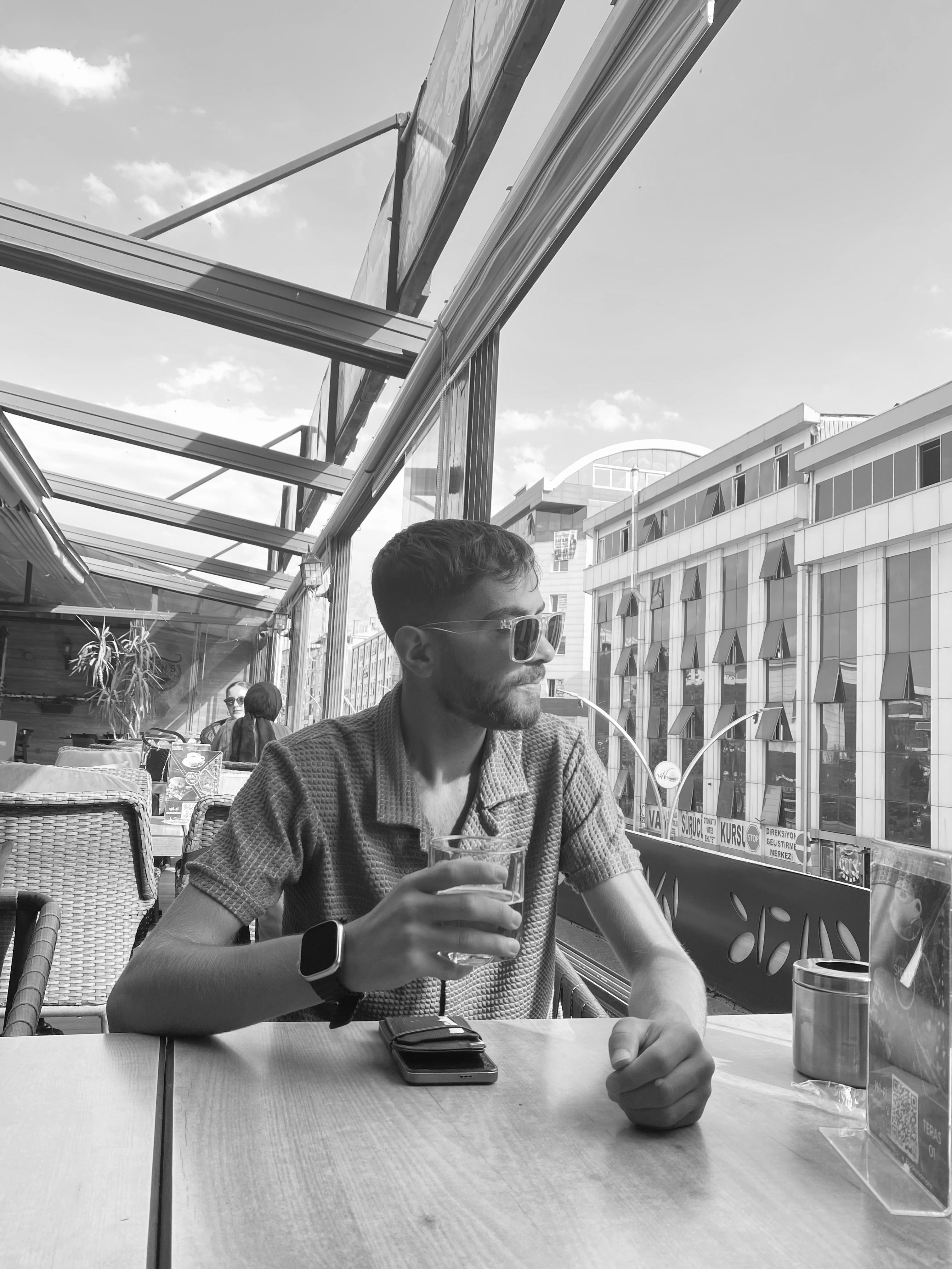 Adınız Soyadınız - Profil Fotoğrafı